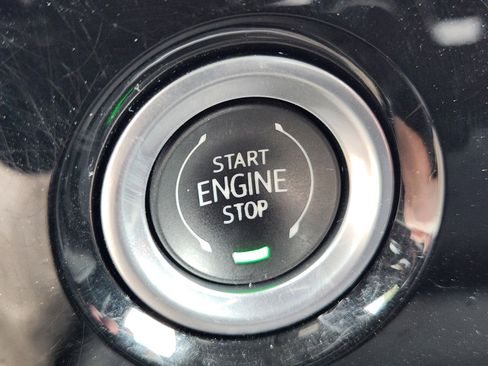 Used 2024 Chevrolet Silverado 1500 LT image 17