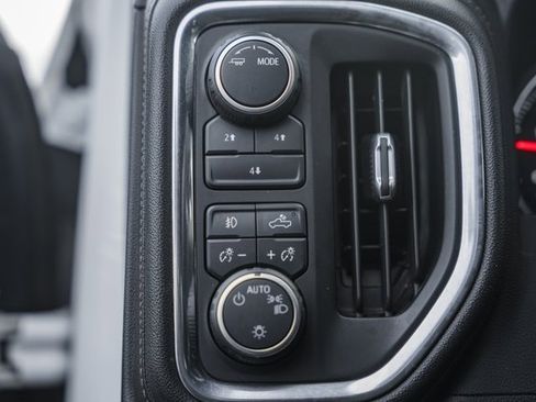 Used 2022 Chevrolet Silverado 3500 LT w/ Convenience Package image 32