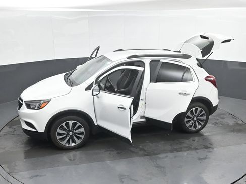 Used 2022 Buick Encore Preferred w/ Safety Package AWD/4WD image 51