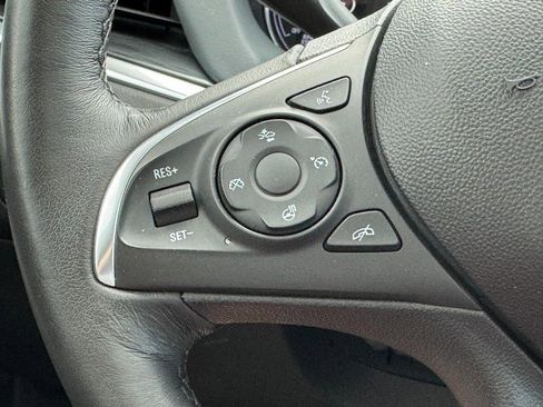 Used 2021 Buick Enclave Premium w/ Sun and Sites Package FWD image 18