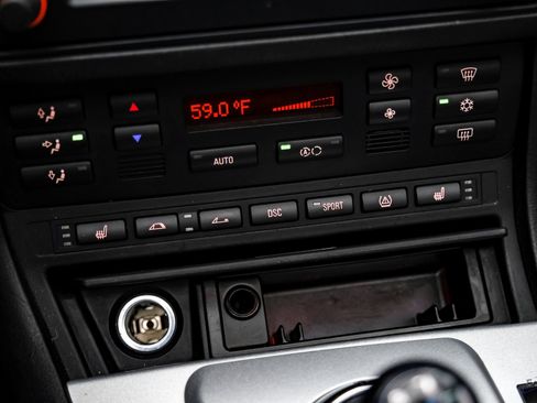 Used 2006 BMW M3 Convertible image 70