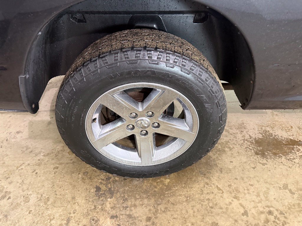 Used 2016 RAM 1500 Express AWD/4WD image 26