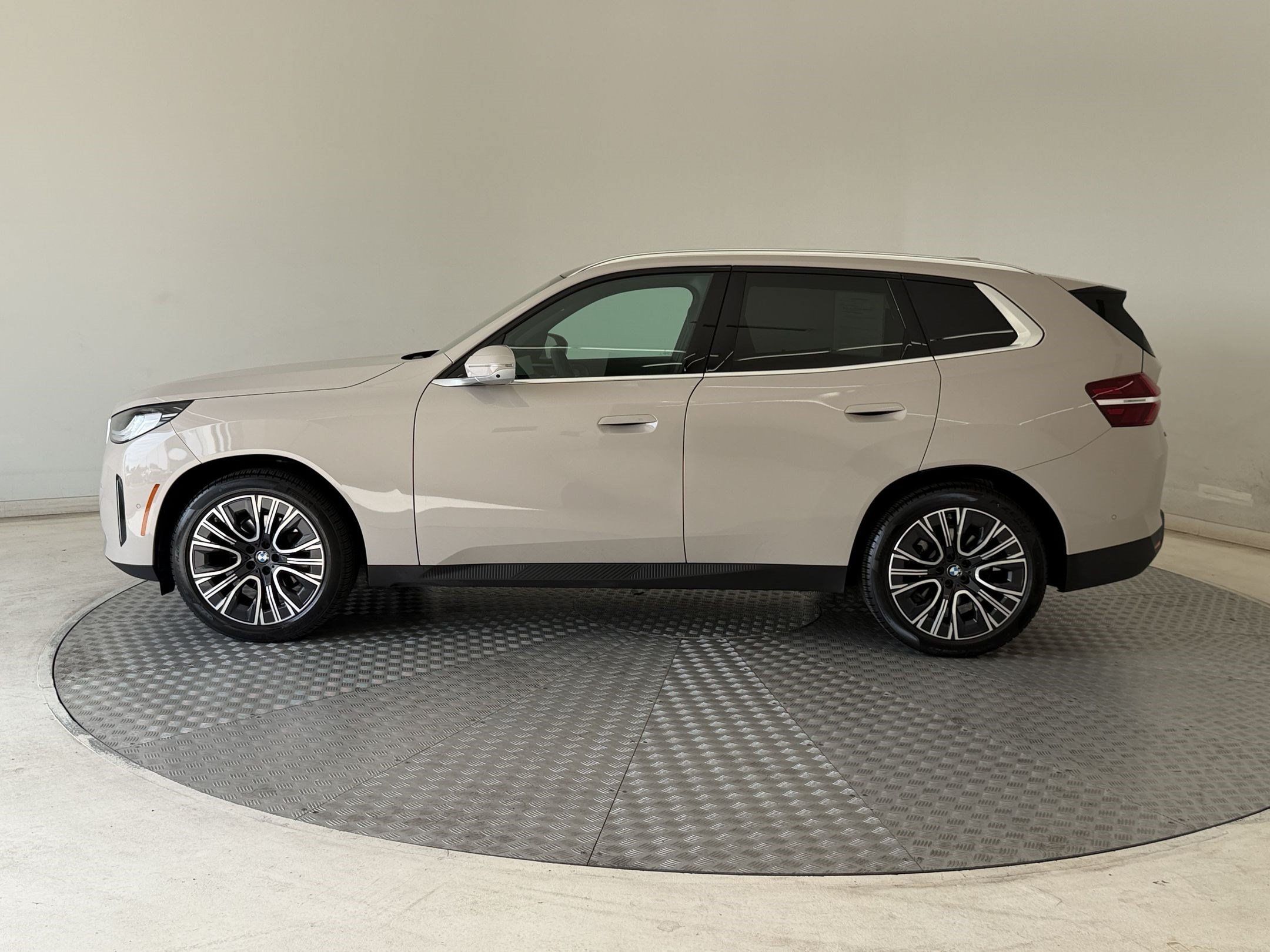 Used 2026 BMW X3 xDrive30i AWD/4WD image 2