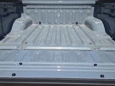 Used 2022 Nissan Frontier PRO-4X AWD/4WD image 17