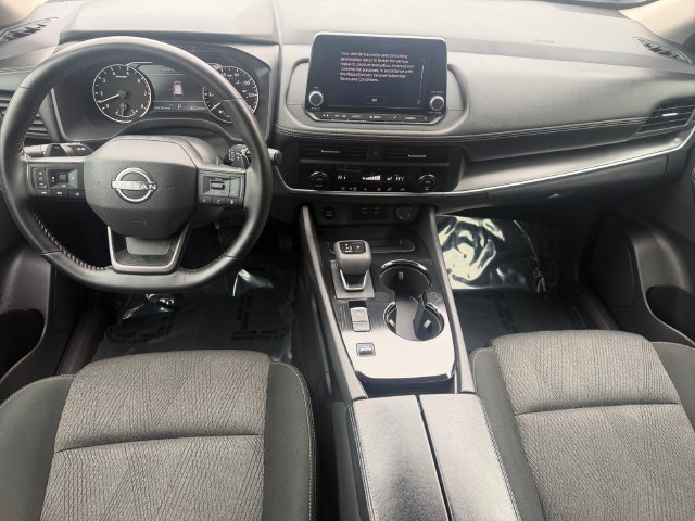 Used 2025 Nissan Rogue SV FWD image 15
