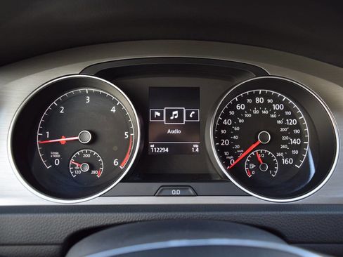 Used 2015 Volkswagen Golf TDI SE image 66