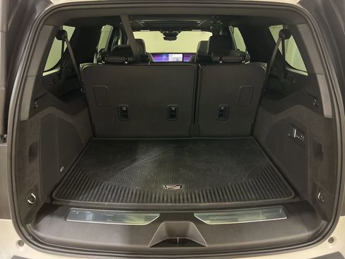 Used 2025 Cadillac Escalade ESV Sport w/ Touring Package AWD/4WD image 38