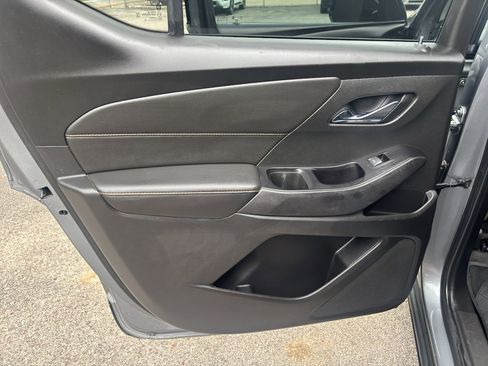 Used 2020 Chevrolet Traverse LS FWD image 13