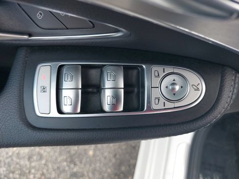 Used 2019 Mercedes-Benz C 300 4MATIC Sedan image 29