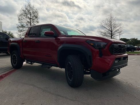 New 2026 Toyota Tacoma TRD Off-Road AWD/4WD image 4