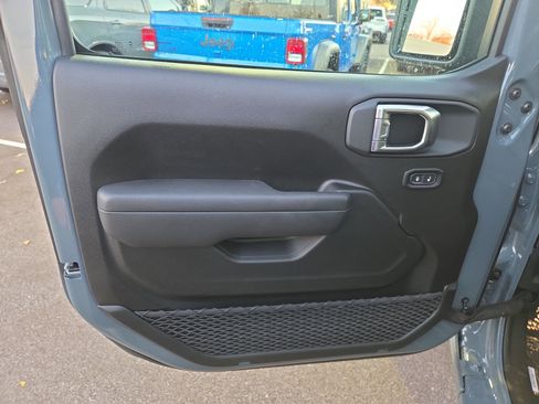 New 2026 Jeep Gladiator Sport image 5