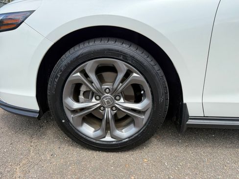 Certified 2024 Honda Accord EX image 31