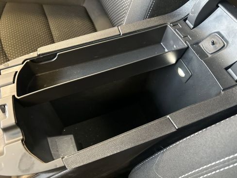 Used 2022 GMC Terrain SLE w/ Driver Convenience Package image 15