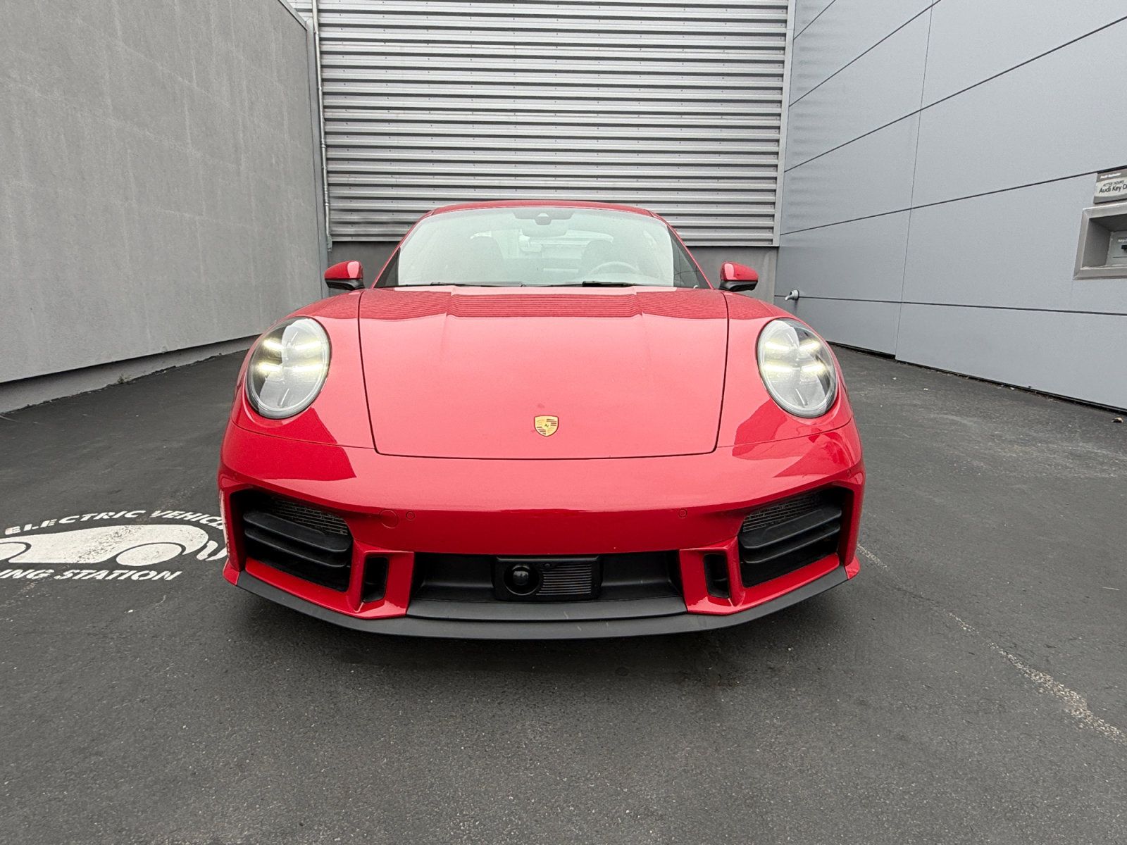 Used 2025 Porsche 911 Carrera S RWD image 6