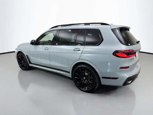 New 2027 BMW X7 xDrive40i w/ M Sport Package AWD/4WD image 5
