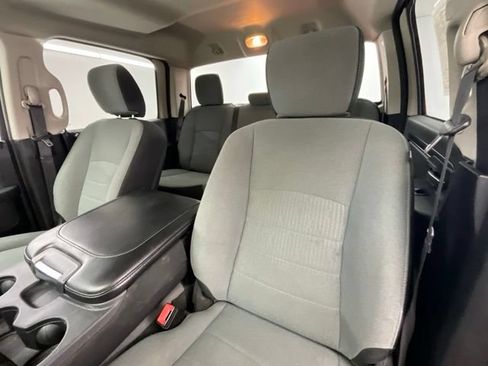 Used 2022 RAM 1500 Classic SLT RWD image 6