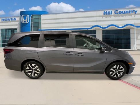 New 2026 Honda Odyssey EX-L image 6