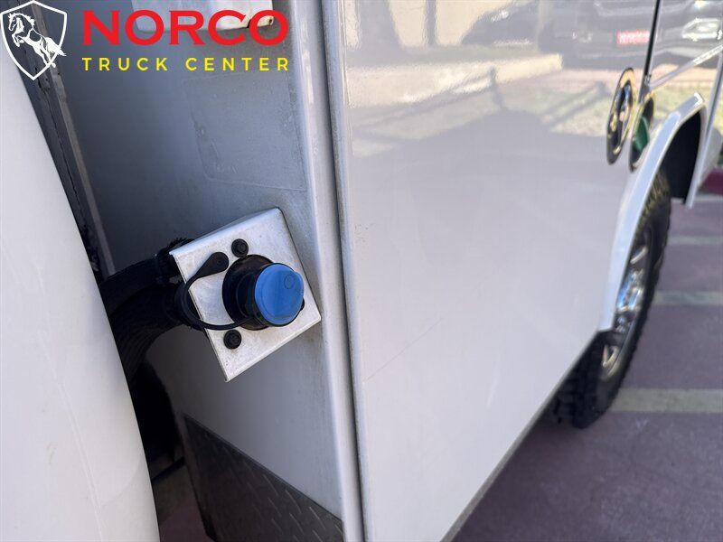 Used 2022 RAM 3500 Big Horn AWD/4WD image 12