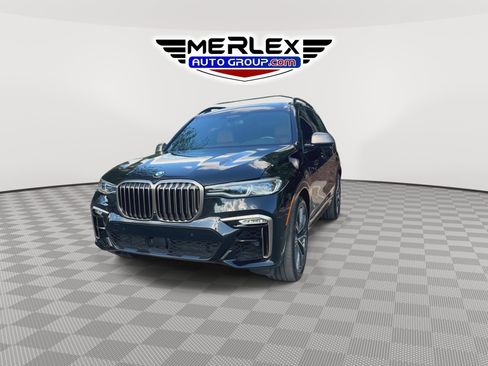Used 2020 BMW X7 M50i w/ Dynamic Handling Package AWD/4WD image 4