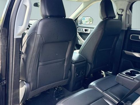 Used 2023 Ford Explorer XLT w/ Equipment Group 202A AWD/4WD image 26
