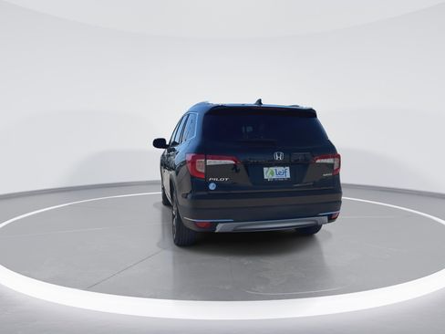 Used 2020 Honda Pilot Touring image 8