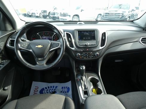 Used 2019 Chevrolet Equinox LT image 18