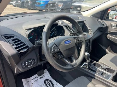 Certified 2019 Ford Escape SE FWD image 7