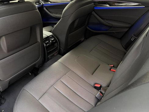 Used 2023 BMW 530i w/ Convenience Package RWD image 28