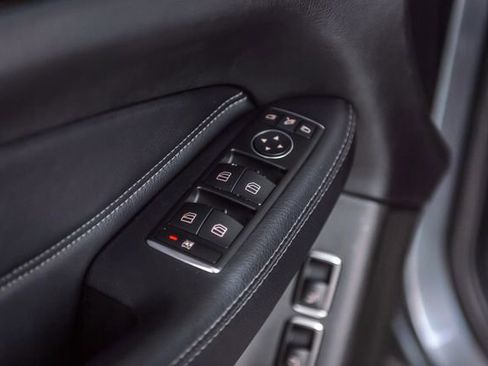 Used 2018 Mercedes-Benz GLS 450 4MATIC w/ Premium Package image 48