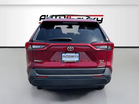 Used 2025 Toyota RAV4 XLE w/ Convenience Package AWD/4WD image 6