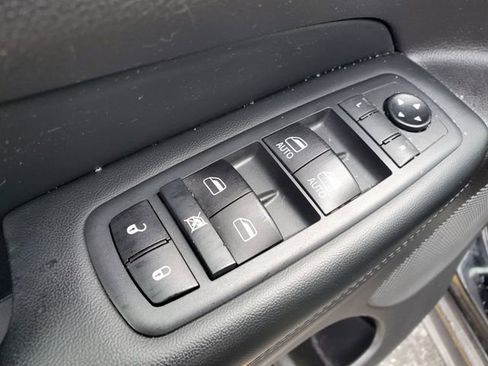 Used 2020 Jeep Grand Cherokee Limited X image 20