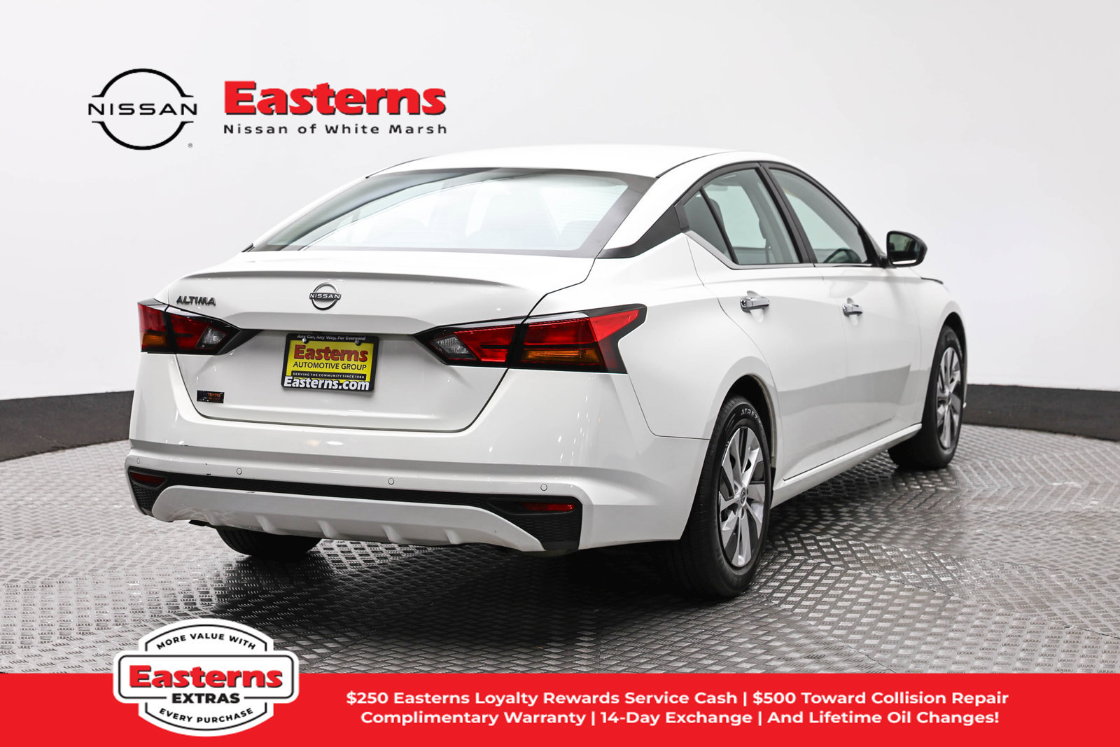 Used 2024 Nissan Altima 2.5 S FWD image 5