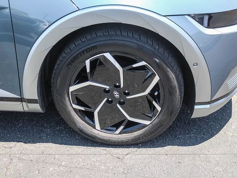 Certified 2024 Hyundai Ioniq 5 Limited RWD image 12
