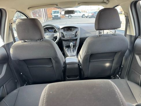 Used 2015 Ford Focus SE image 30