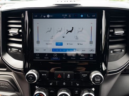 Used 2023 RAM 2500 Rebel image 15