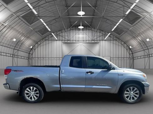 Used 2012 Toyota Tundra 4x4 Double Cab w/ TRD Off-Road Pkg image 6