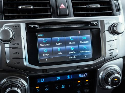 Used 2014 Toyota 4Runner Limited image 31