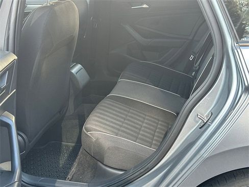 Used 2023 Volkswagen Jetta Sport image 11