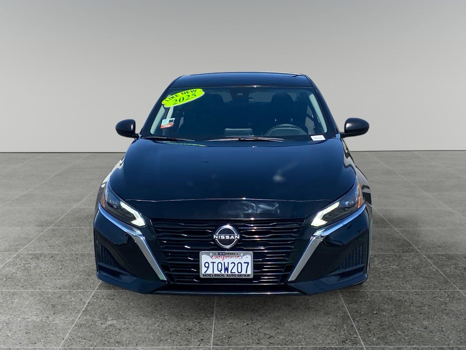 Used 2025 Nissan Altima 2.5 SV FWD image 8