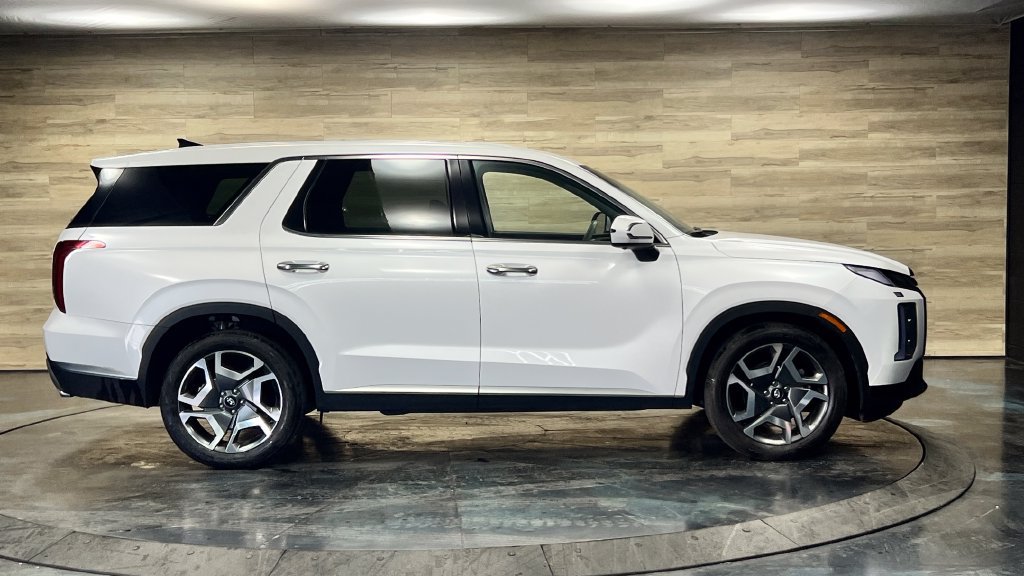 Used 2023 Hyundai Palisade Limited AWD/4WD image 24