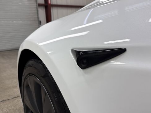 Used 2022 Tesla Model S Base image 3