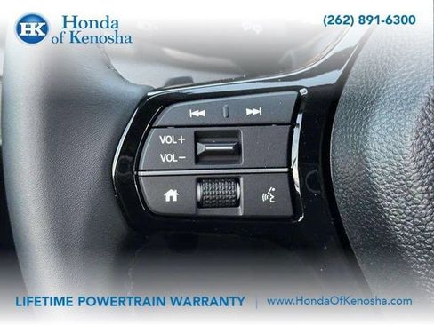 New 2025 Honda Pilot Touring image 17