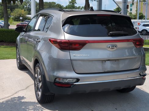 Used 2021 Kia Sportage EX w/ EX Technology Package FWD image 8