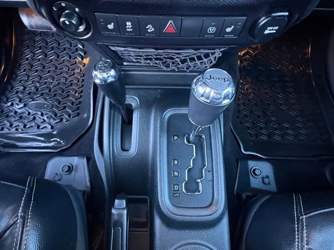 Used 2017 Jeep Wrangler Unlimited Sahara w/ Max Tow Package image 18