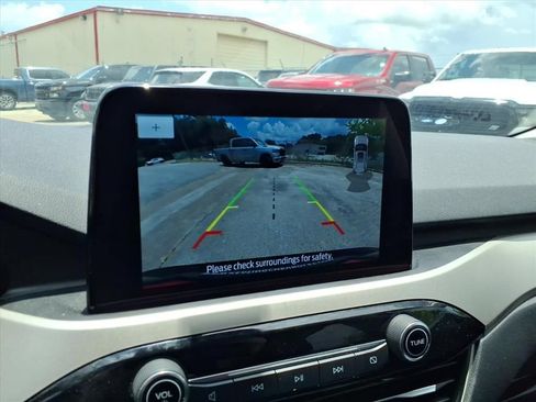 Used 2022 Ford Escape SEL w/ Technology Package FWD image 15