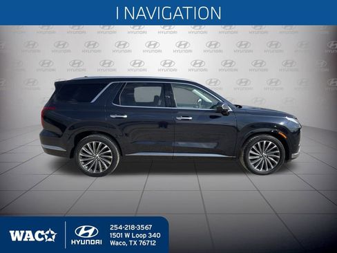 Used 2023 Hyundai Palisade Calligraphy image 5