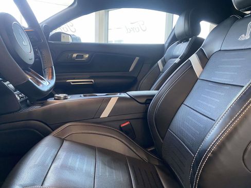Used 2021 Ford Mustang Shelby GT500 w/ Technology Package image 14