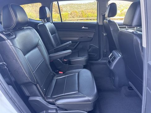 Used 2021 Volkswagen Atlas SEL image 17