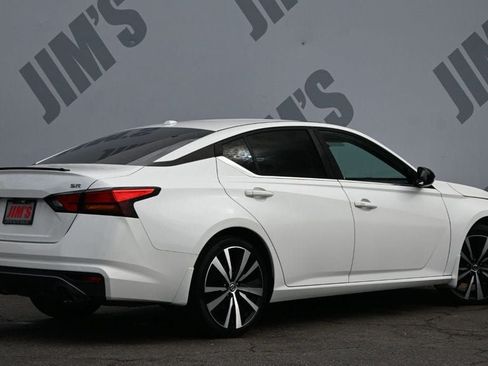 Used 2019 Nissan Altima 2.5 SR FWD image 5