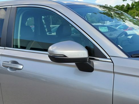 Used 2023 Honda CR-V EX-L image 8